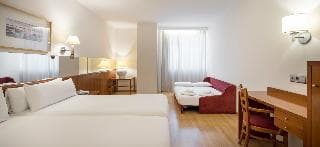 Stay at Ilunion Les Corts Spa