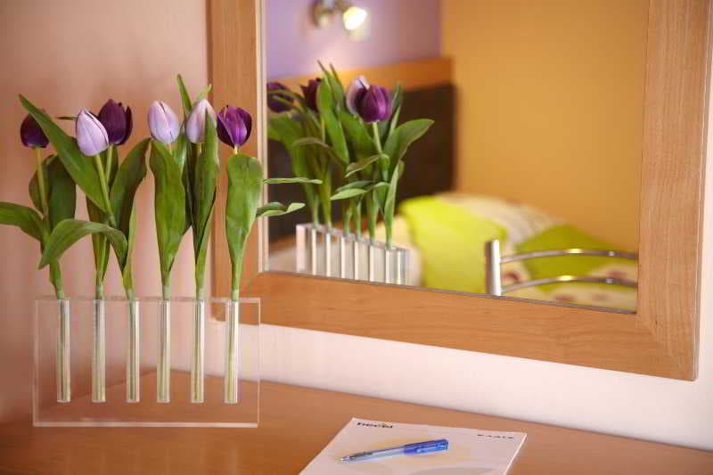 Stay at Marietta Hotel & Apartments