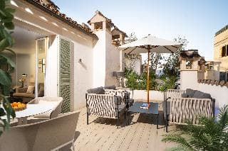 Stay at Hotel M House