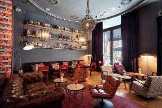 Stay at Chic & Basic Born