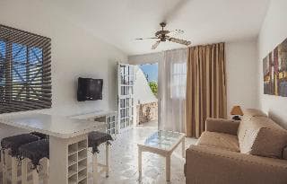 Stay at Vista Verde - Adults Only