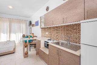 Stay at Paradise Garden