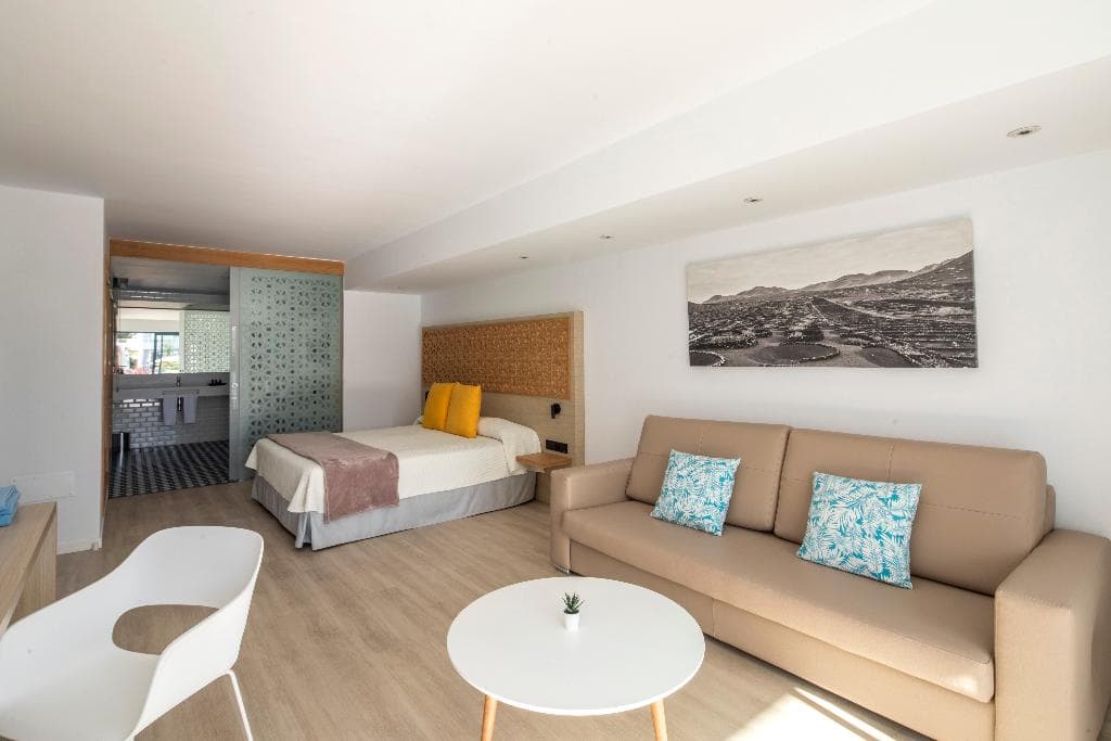 Flight + Stay at Oasis Lanz Beach Mate image 69