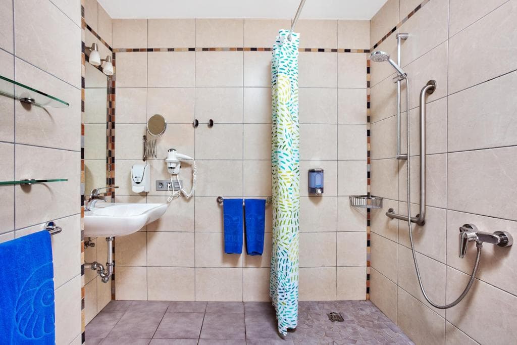 Flight + Stay at Nautilus Lanzarote image 850