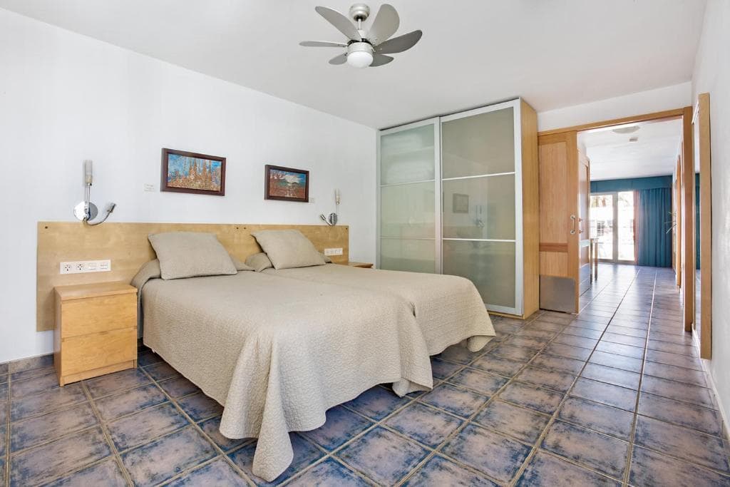 Flight + Stay at Nautilus Lanzarote image 75