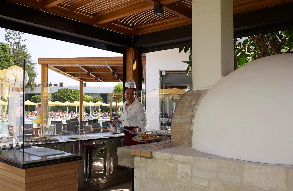 Mitsis Grand Hotel Beach Hotel - View 1