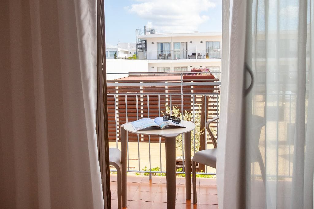 Flight + Stay at Puchet image 197