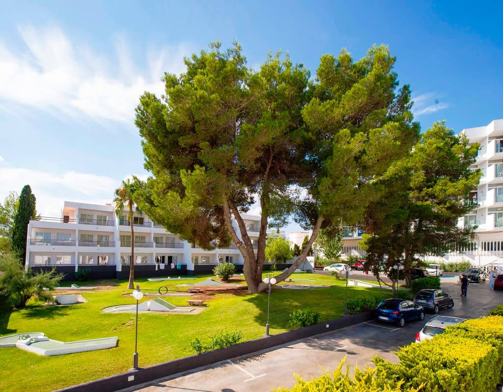 Flight + Stay at Vibra Riviera Apartamentos image 7