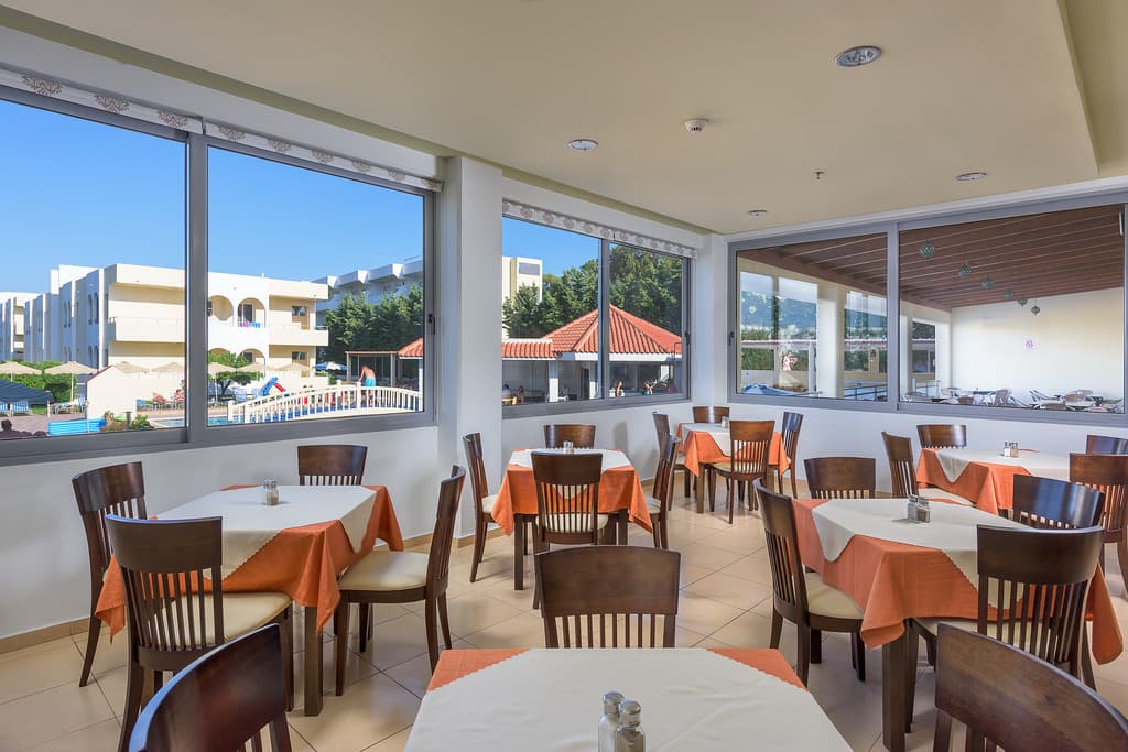 Memphis Hotel - View 1