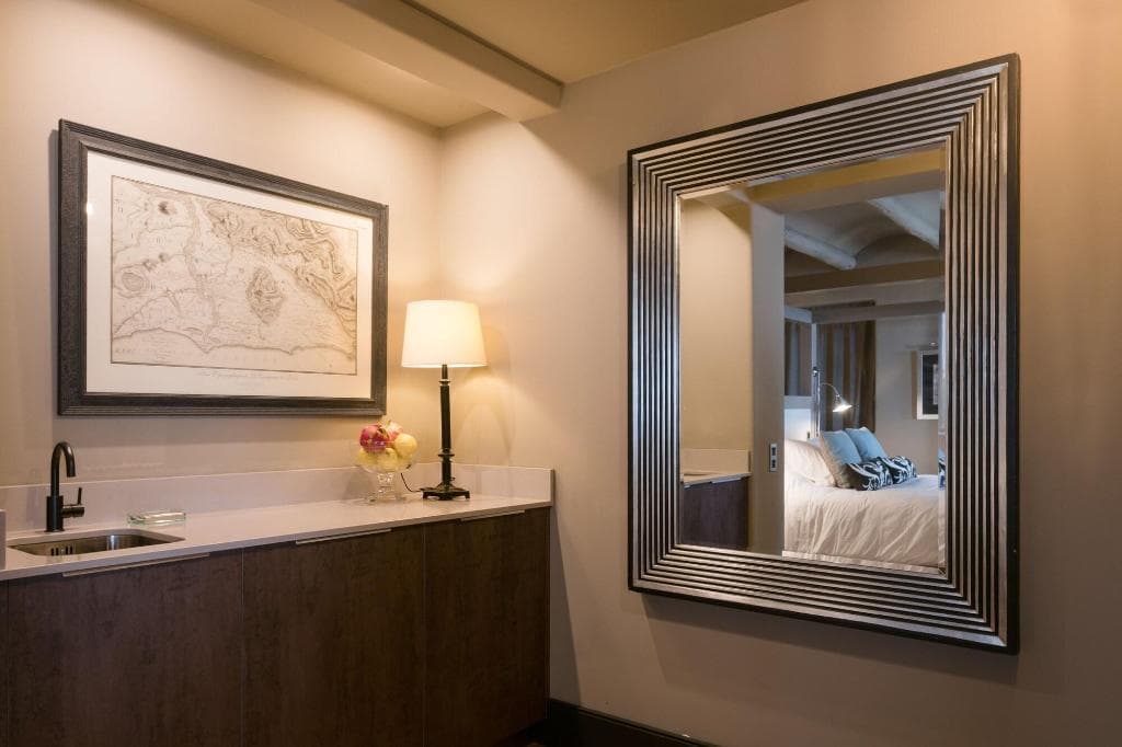 Flight + Stay at 5 Suites image 31