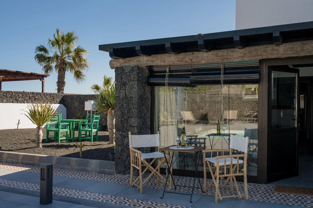 Flight + Stay at 5 Suites image 41