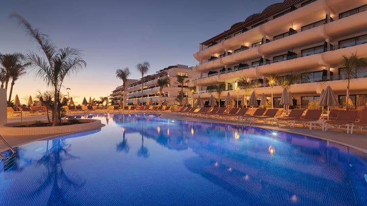 H10 Atlantic Sunset Review: Modern Luxury in Playa Paraíso